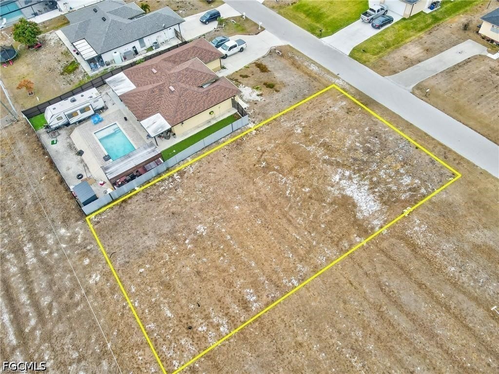 4607 6th Street W