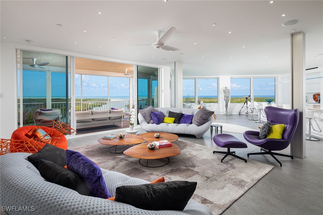 425 Dockside Drive 905