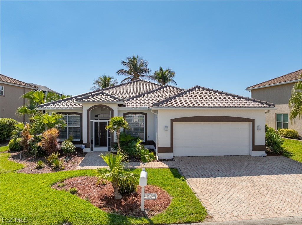 11005 Lakeland Circle