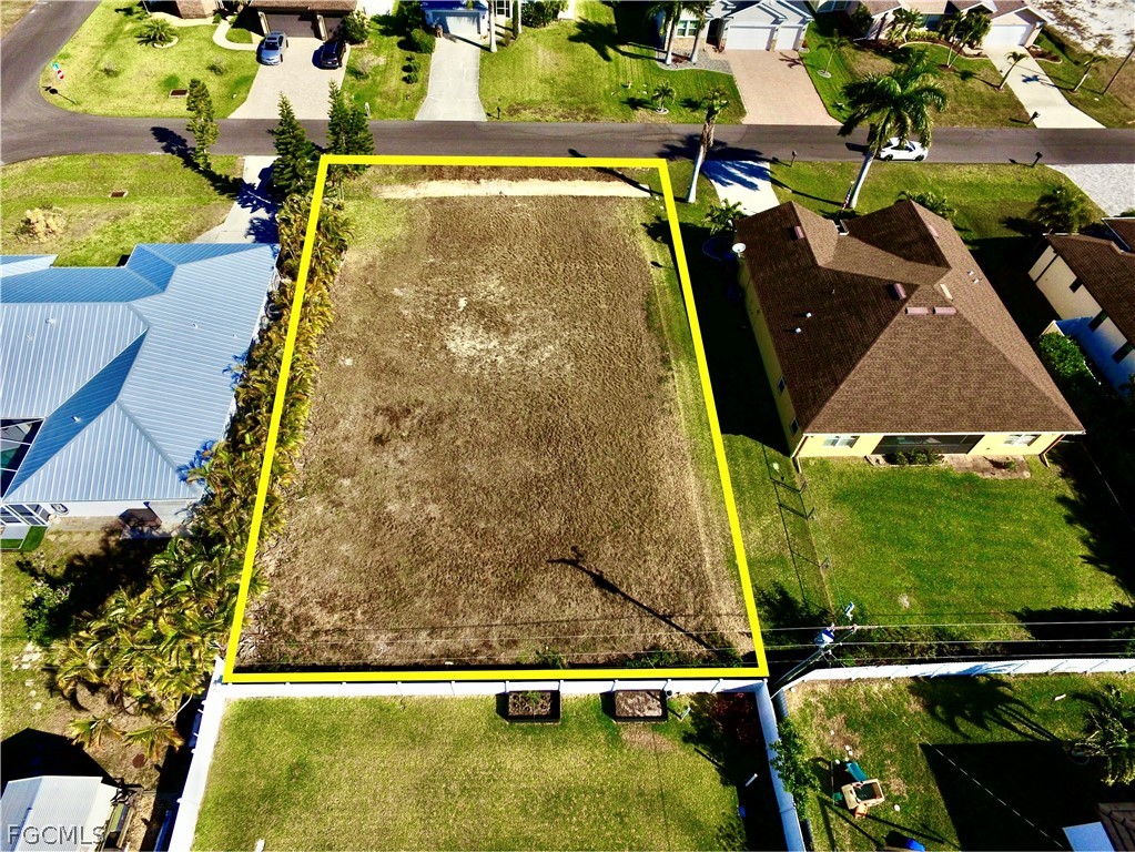 1910 SW 39th Terrace