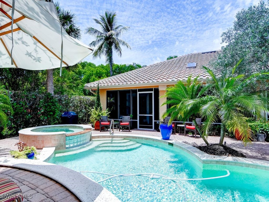 Photo 1 of 16 — 605 6th Avenue N, Naples, FL 34102