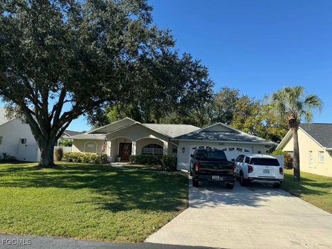 13681 Willow Bridge Drive North Fort Myers FL 33903