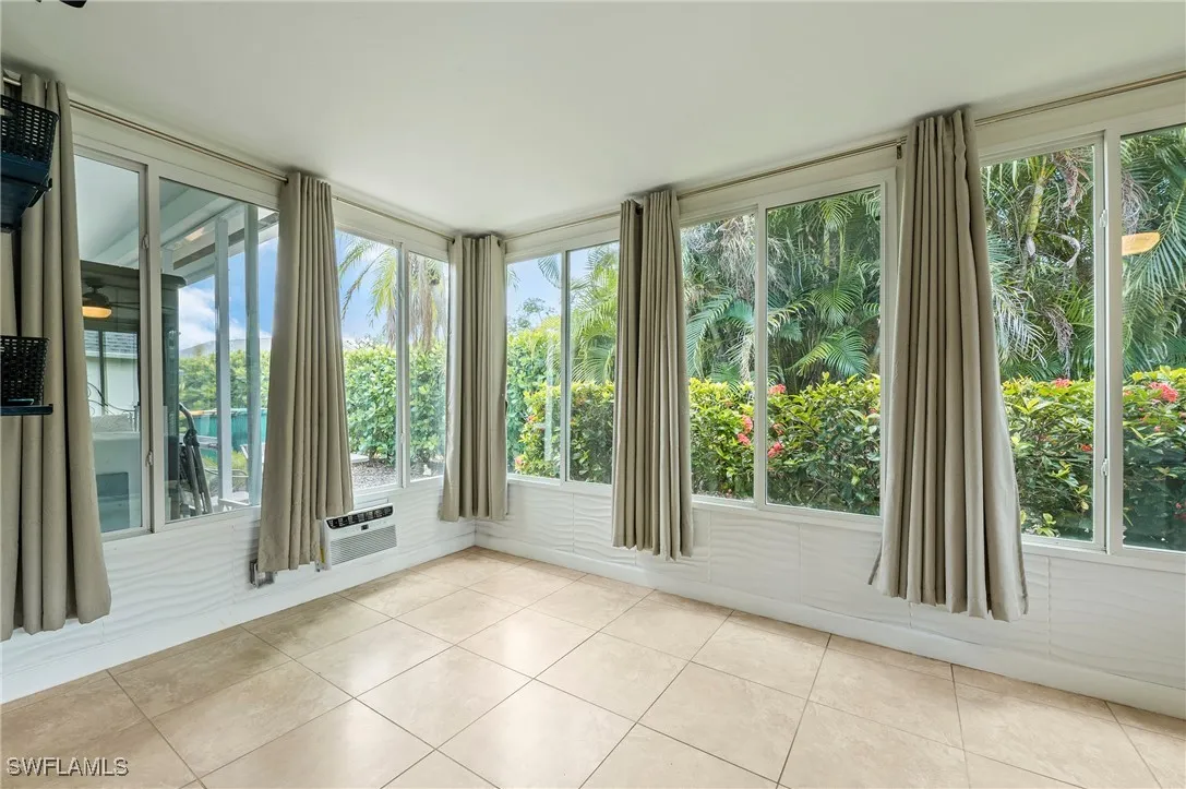 Naples, Florida 34112, United States, 2 Bedrooms Bedrooms, ,2 BathroomsBathrooms,Residential,Active,39428