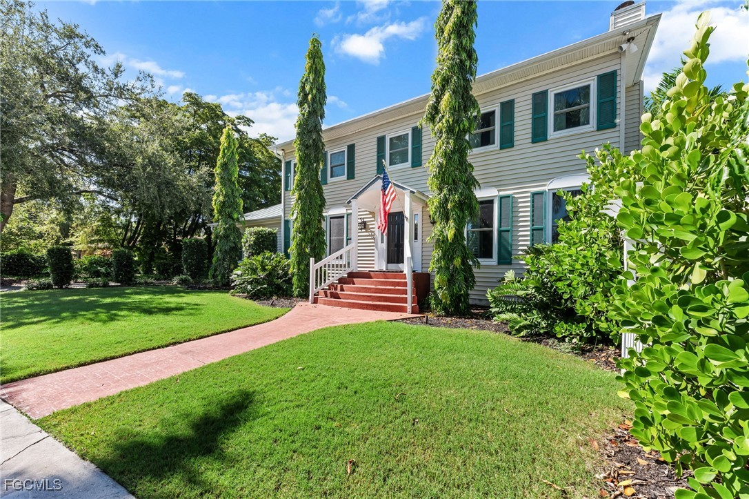 1410 El Prado Avenue