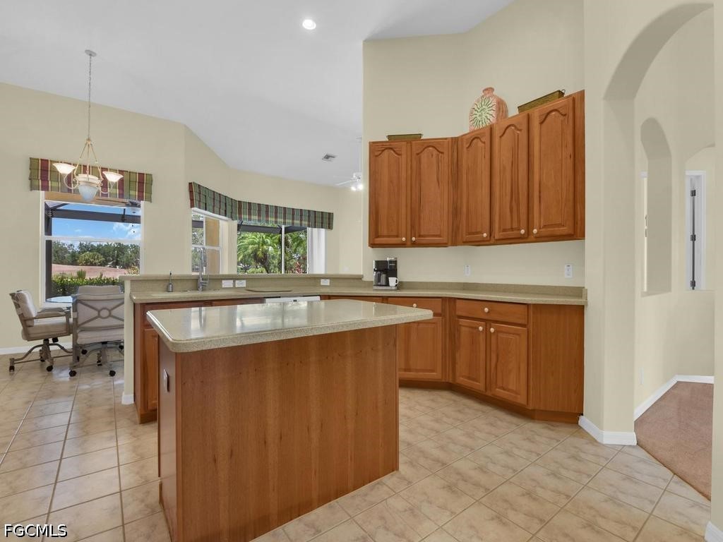 15420 Greenock Lane