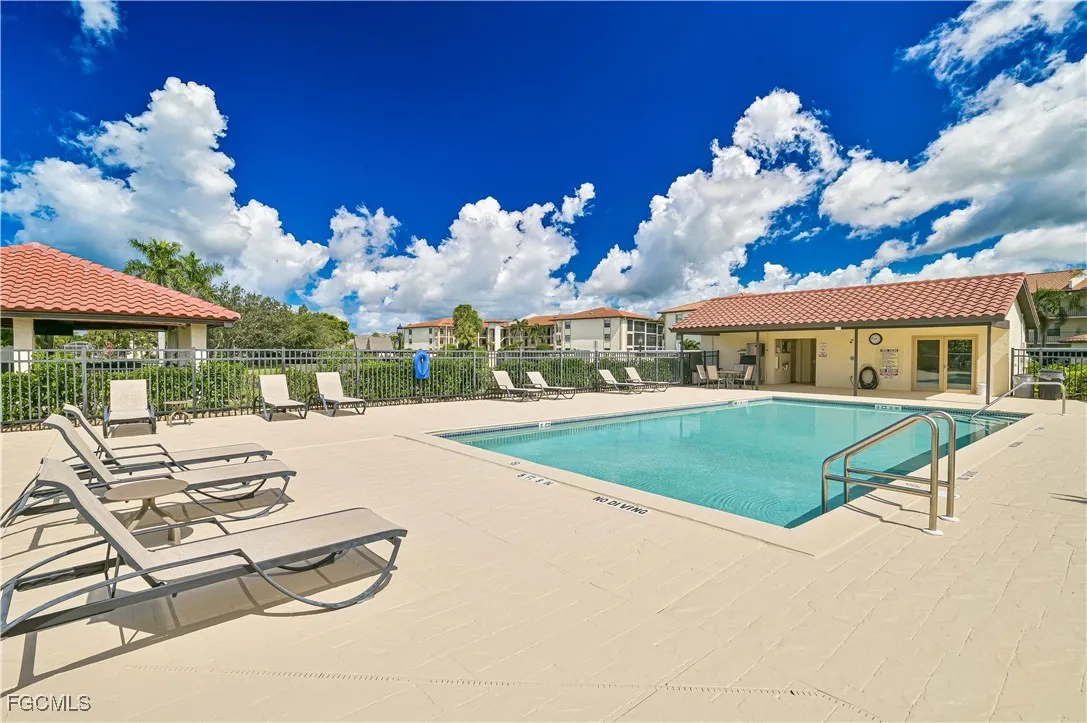 Fort Myers, Florida 33908, United States, 2 Bedrooms Bedrooms, ,2 BathroomsBathrooms,Residential,Active,232491