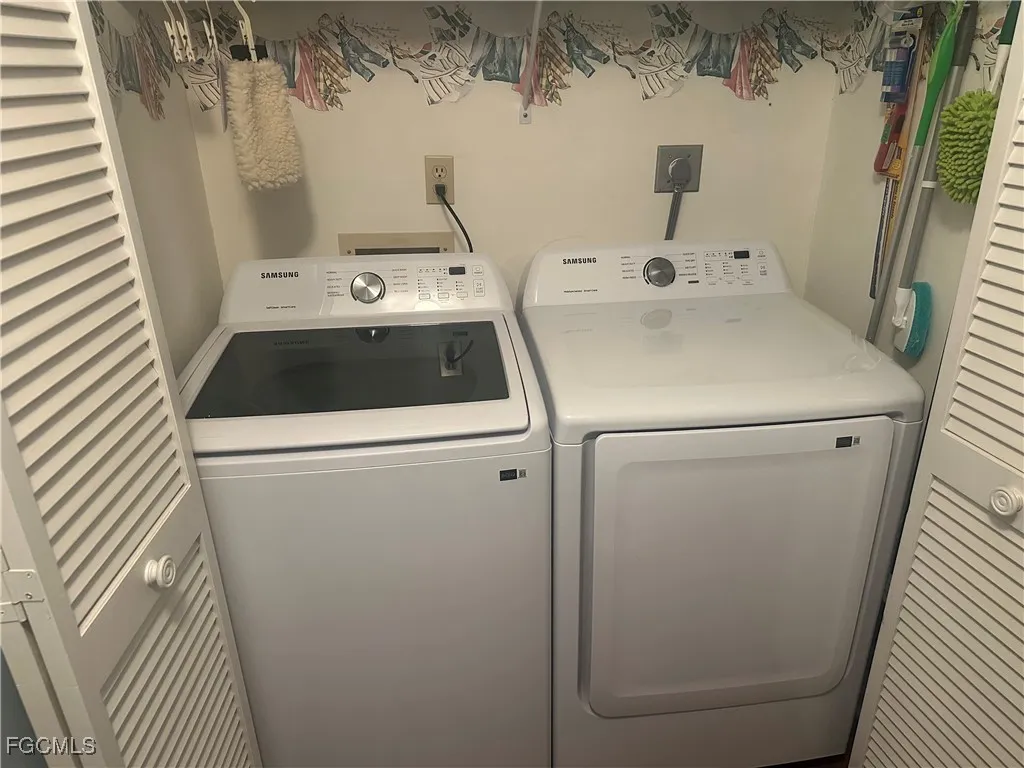 Fort Myers, Florida 33908, United States, 2 Bedrooms Bedrooms, ,2 BathroomsBathrooms,Residential,Active,232491