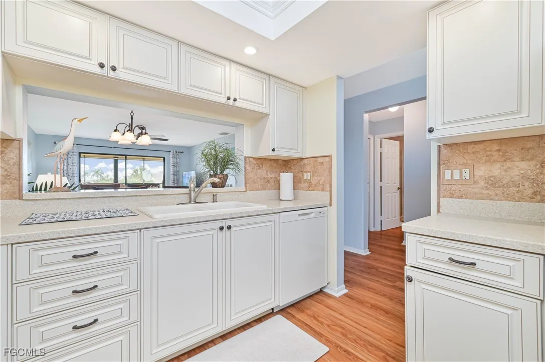 Fort Myers, Florida 33908, United States, 2 Bedrooms Bedrooms, ,2 BathroomsBathrooms,Residential,Active,232491