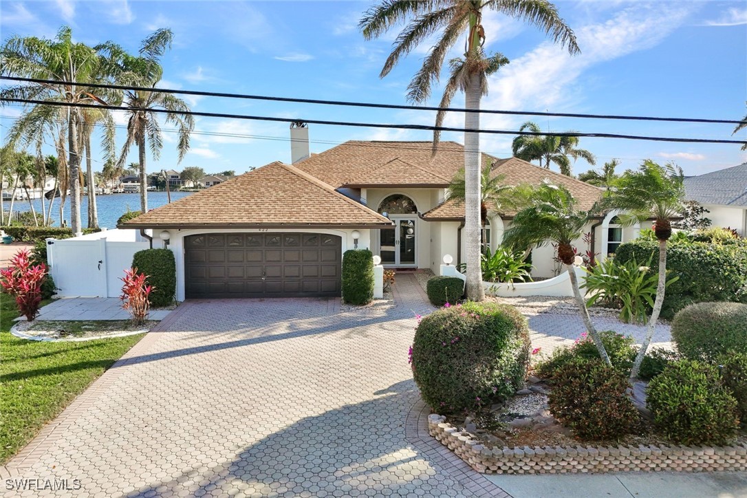 422 Cape Coral Parkway W