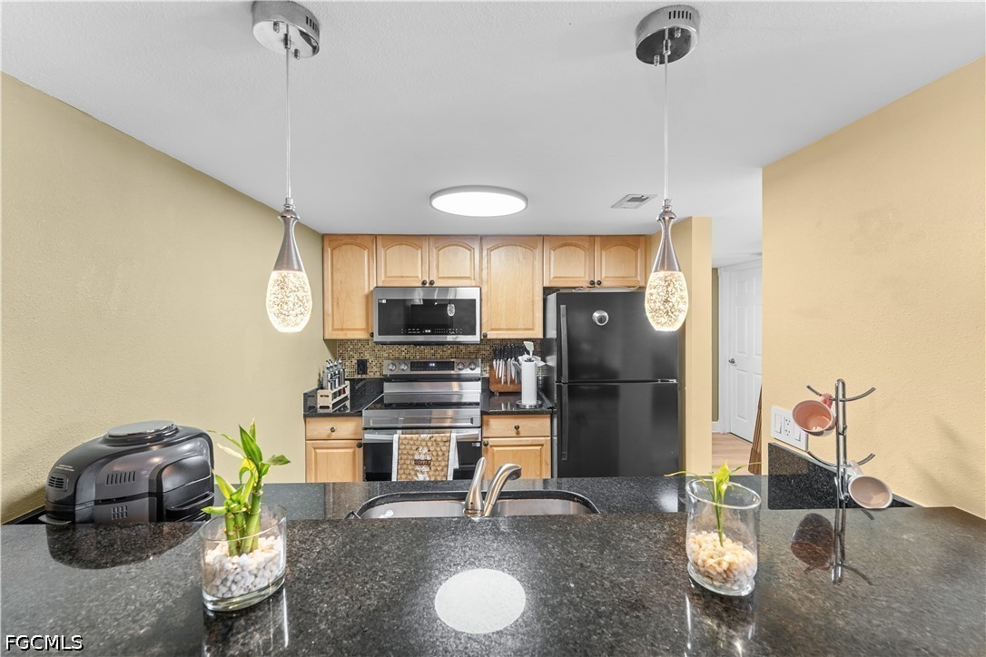 2885 Palm Beach Boulevard 507
