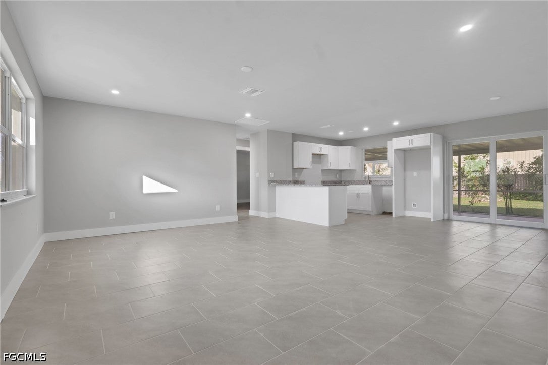 1011 NE Pine Island Lane