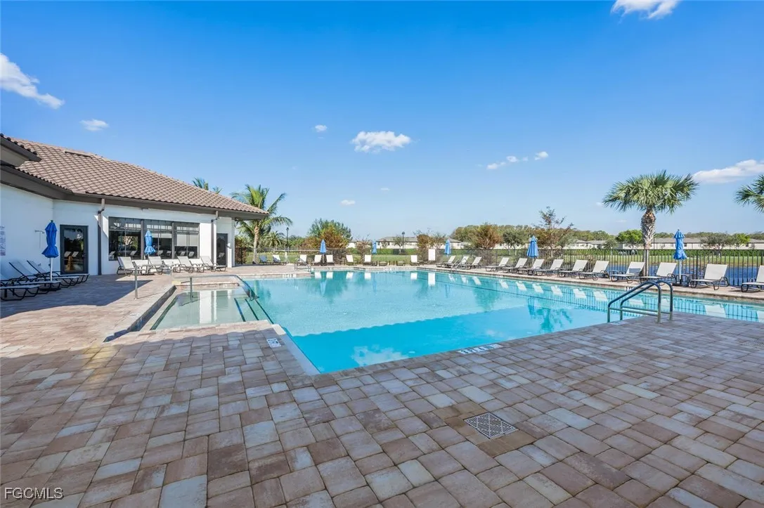 Fort Myers, Florida 33905, United States, 3 Bedrooms Bedrooms, ,3 BathroomsBathrooms,Residential,Active,215260