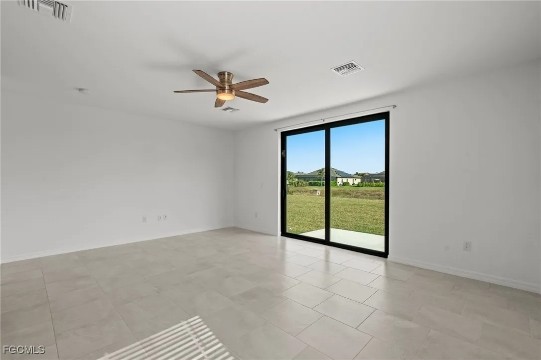 Fort Myers, Florida 33905, United States, 3 Bedrooms Bedrooms, ,3 BathroomsBathrooms,Residential,Active,215260