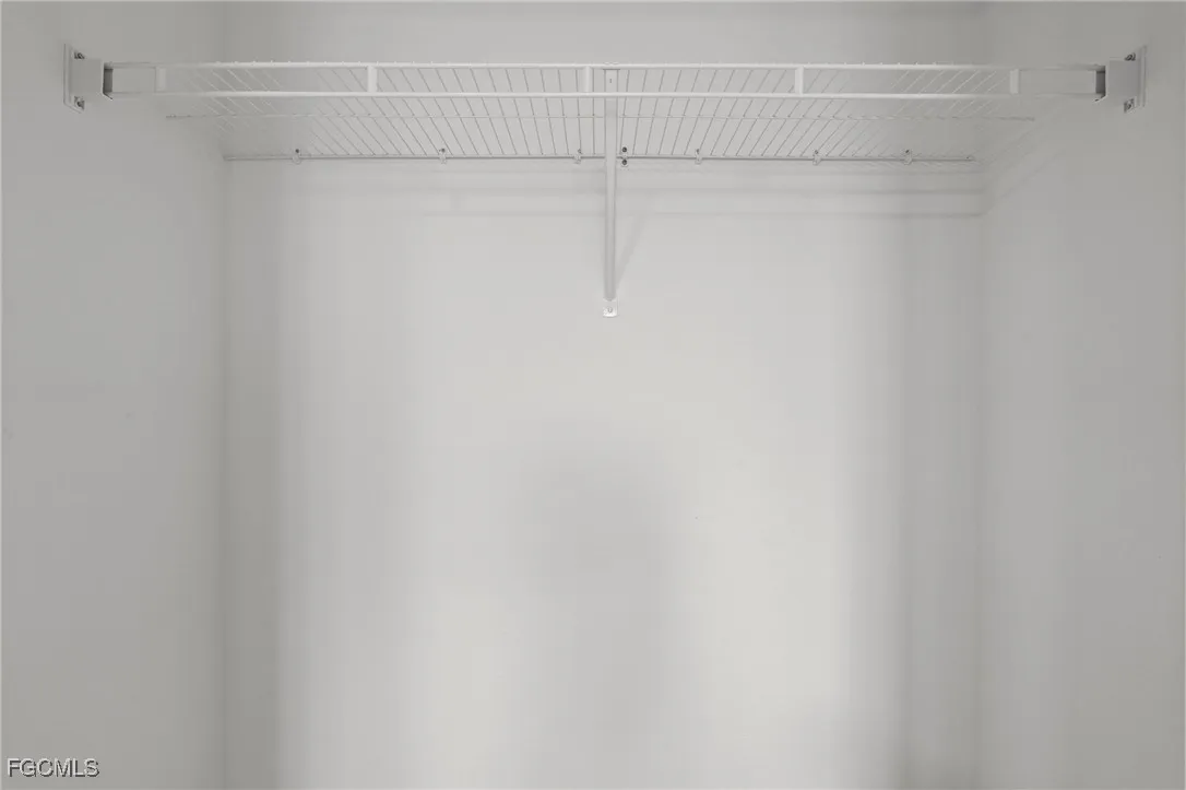 Fort Myers, Florida 33905, United States, 3 Bedrooms Bedrooms, ,3 BathroomsBathrooms,Residential,Active,215260