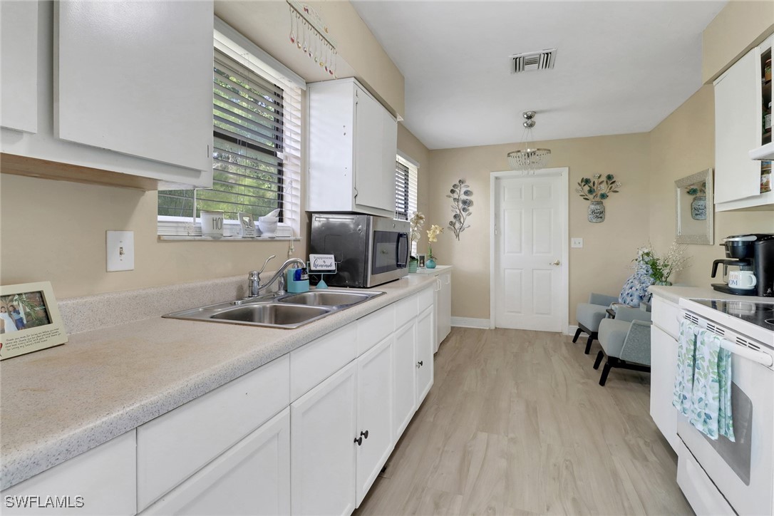9104 King Road W