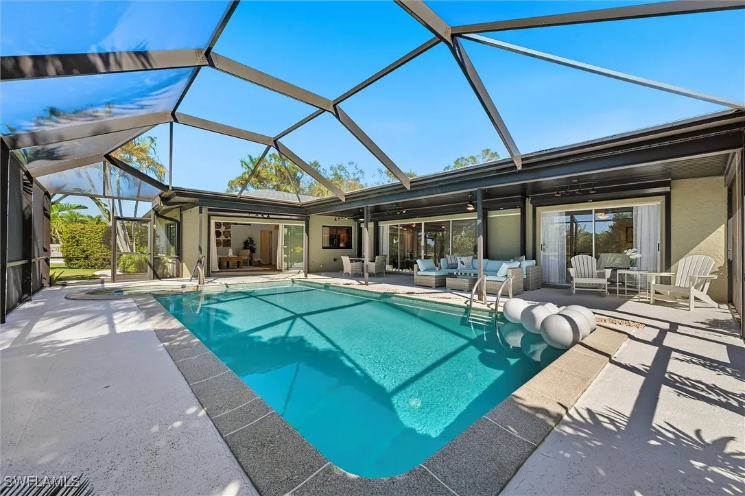 Naples, Florida 34105, United States, 3 Bedrooms Bedrooms, ,2 BathroomsBathrooms,Residential,Active,242893