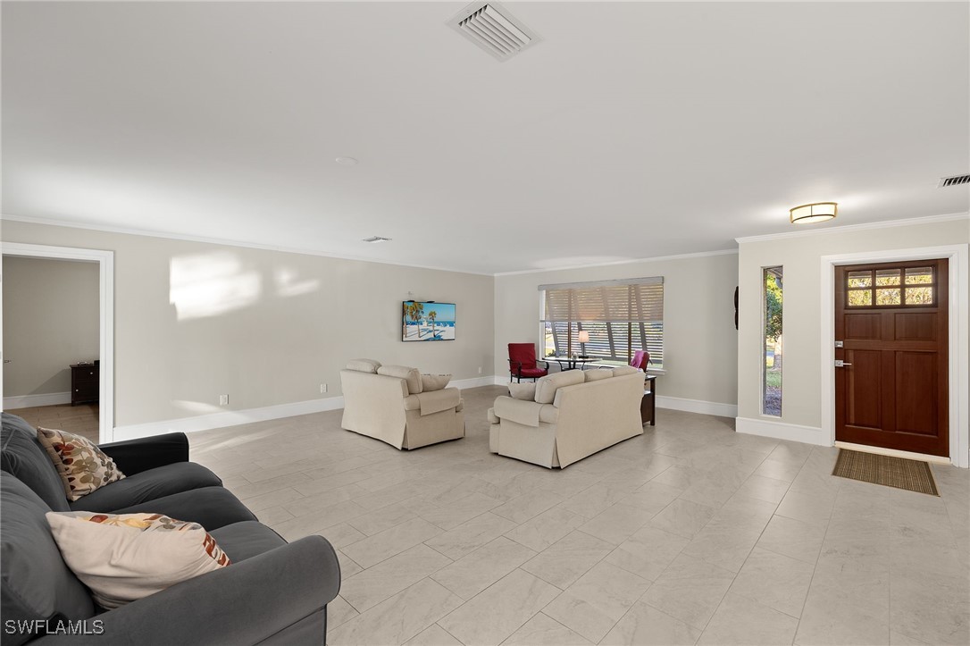 2347 Club House Road