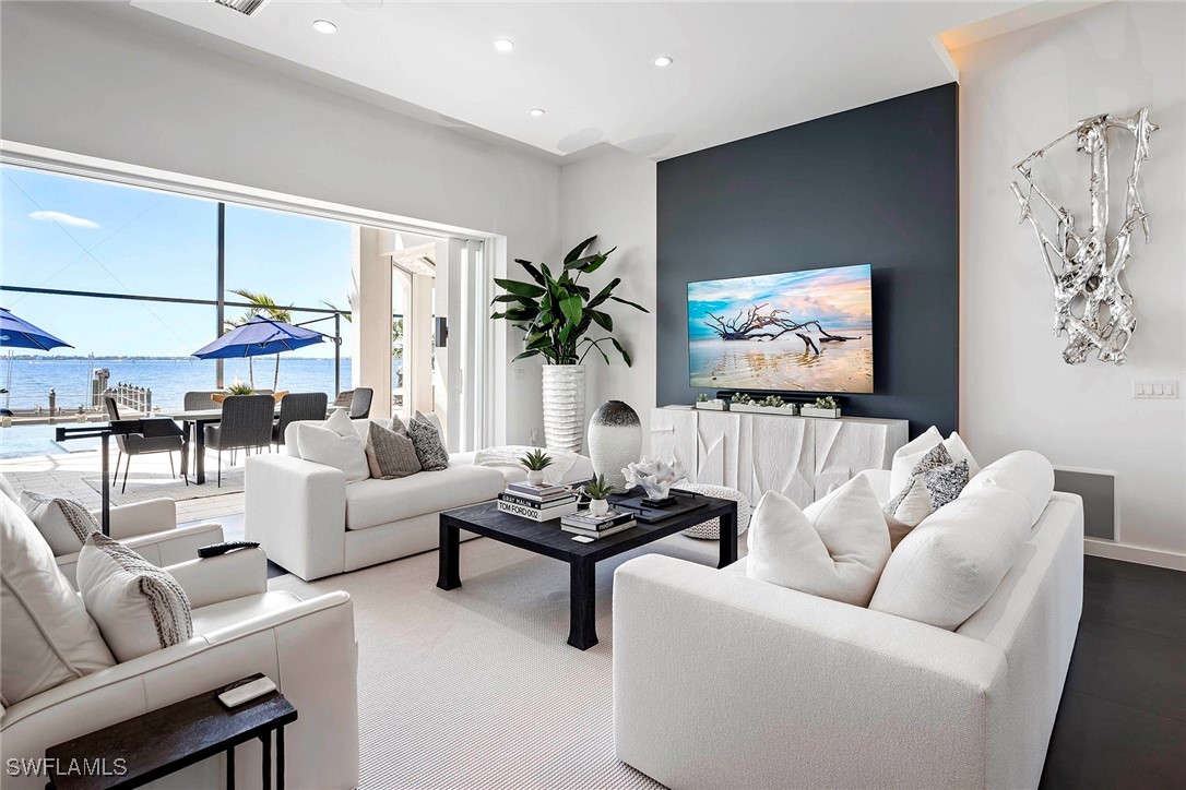 546 Coral Drive