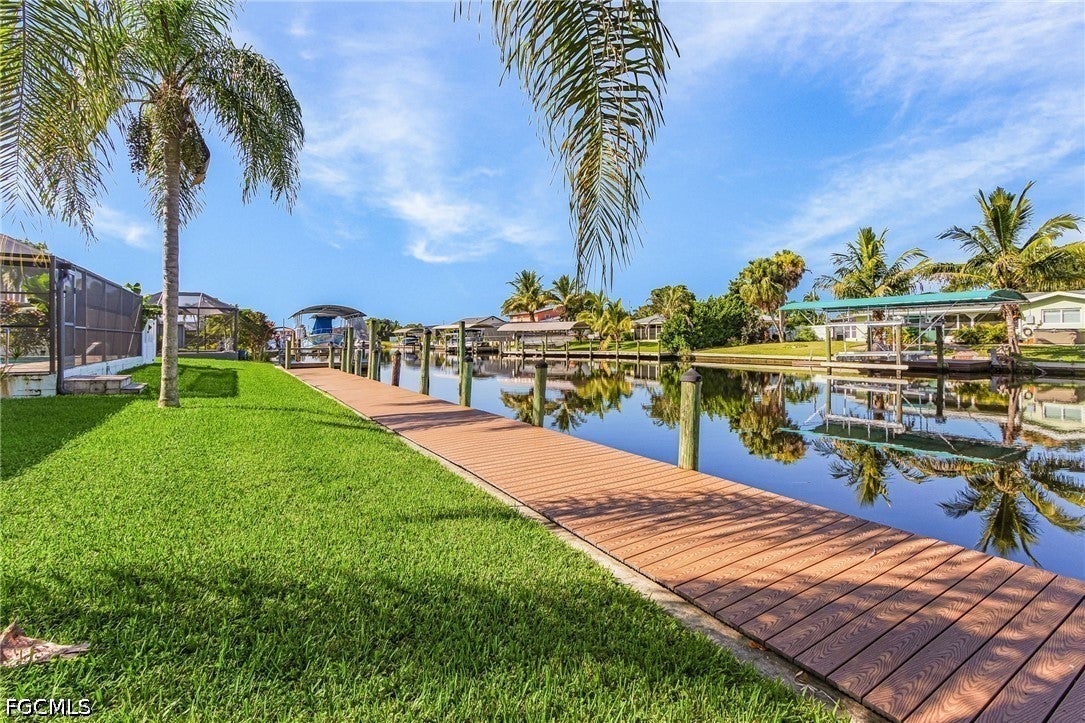 2215 Cape Way