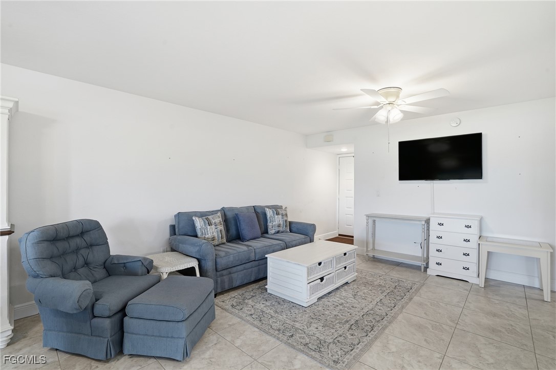 5845 Trailwinds Drive 515