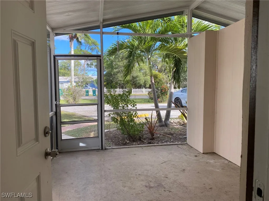 Naples, Florida, 34112, United States, 7 Bedrooms Bedrooms, ,4 BathroomsBathrooms,Residential,Active,2008888