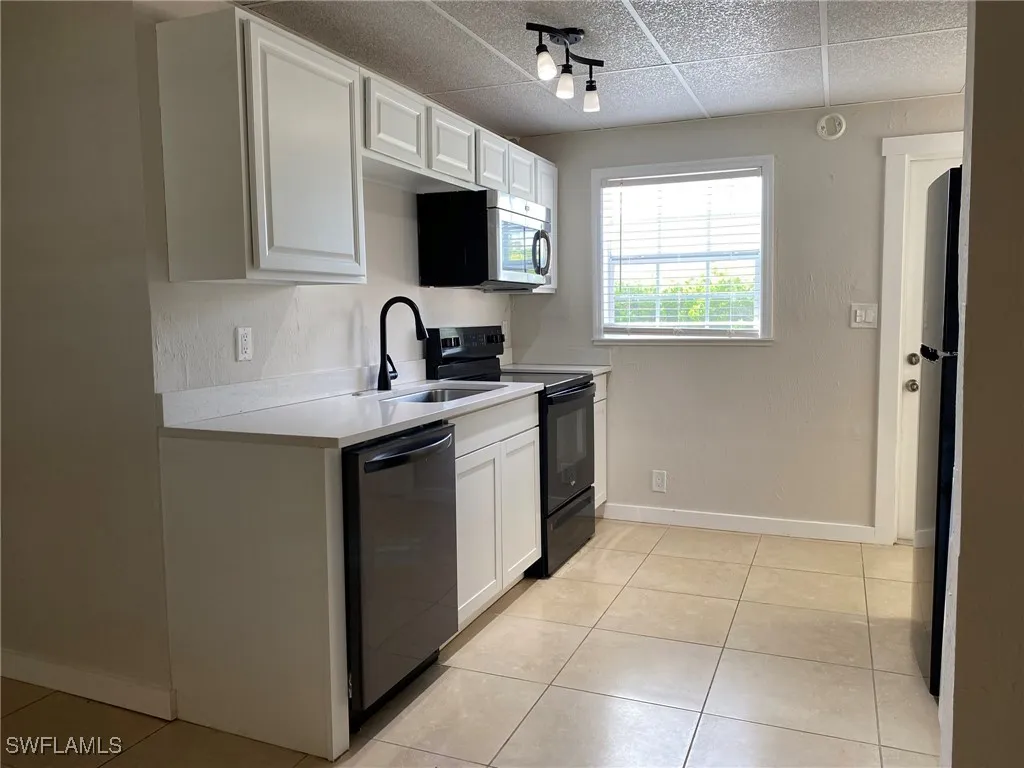 Naples, Florida, 34112, United States, 7 Bedrooms Bedrooms, ,4 BathroomsBathrooms,Residential,Active,2008888