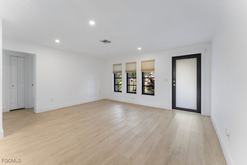 5024 Skyline Boulevard