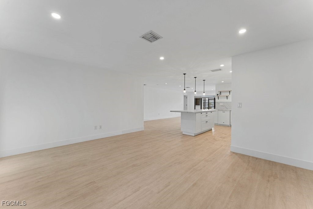 5024 Skyline Boulevard