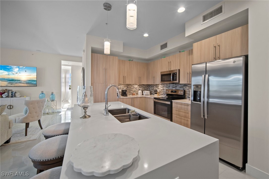 15901 Royal Pointe Lane 301
