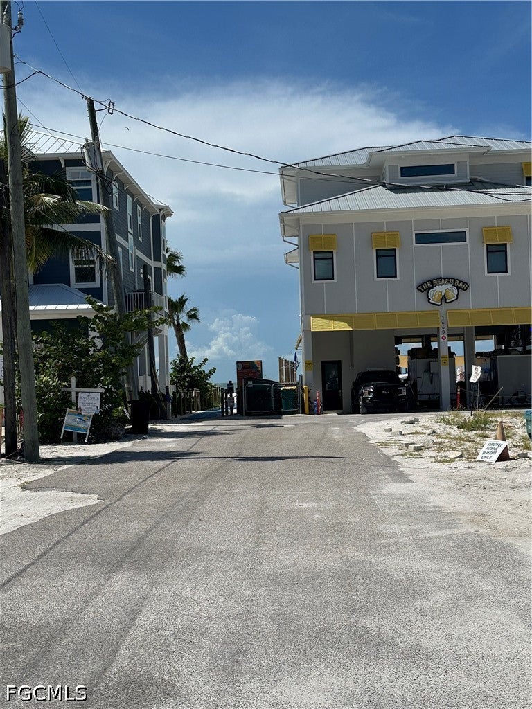 1698 Estero Boulevard