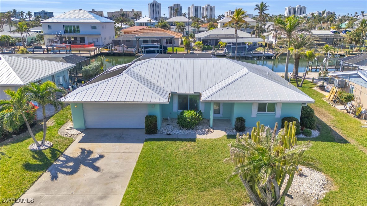8 Bayview Boulevard