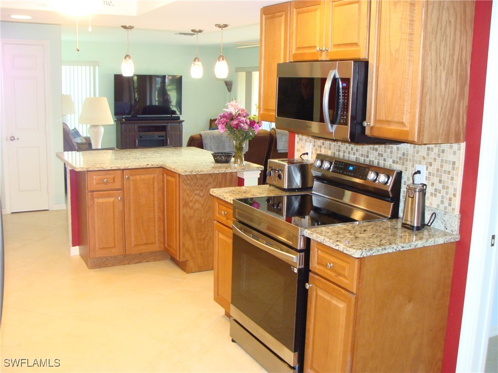 4802 Lakewood Boulevard B13