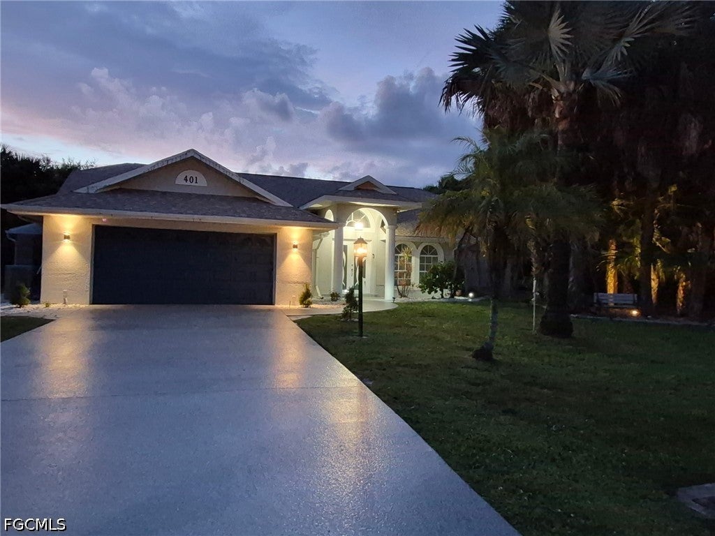 401 HIBISCUS Avenue