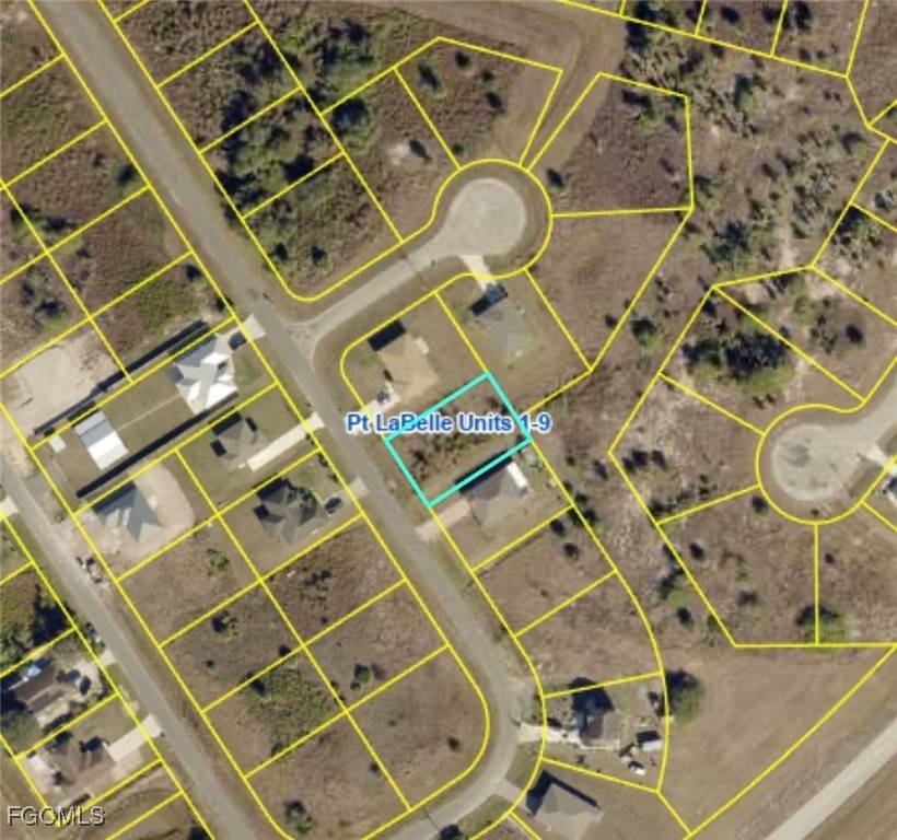 8013 Mangrove Circle