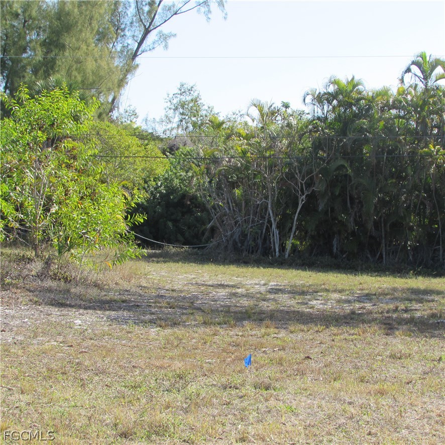 7758 Breakwater Court