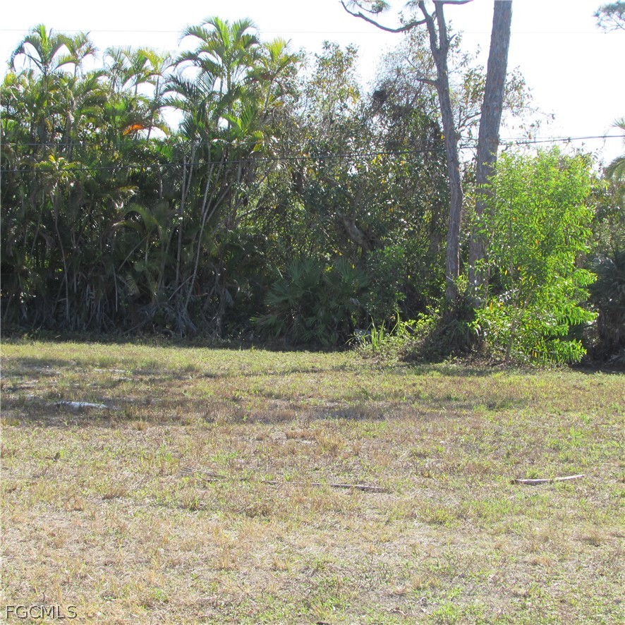 7758 Breakwater Court