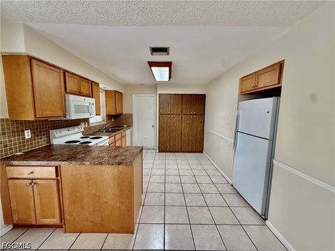 Tiny photo for 706 E 3rd Street, Lehigh Acres, FL 33936 (MLS # 2026018388)