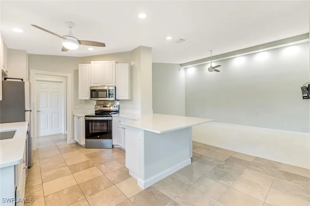 Bonita Springs, Florida 34135, United States, 2 Bedrooms Bedrooms, ,2 BathroomsBathrooms,Residential,Active,243410