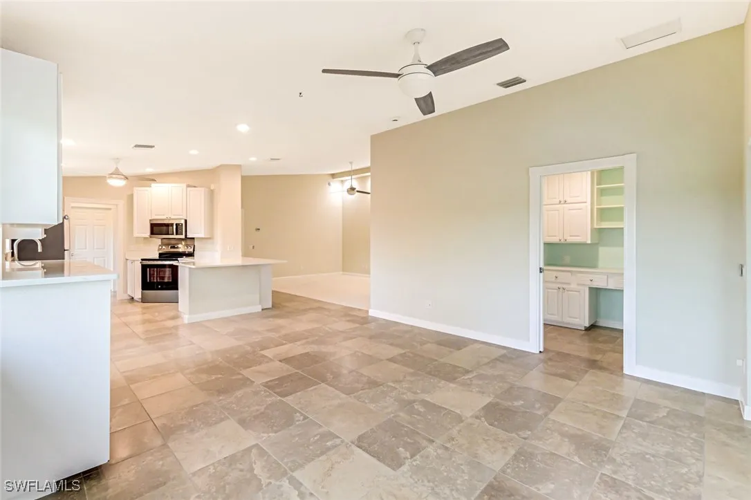 Bonita Springs, Florida 34135, United States, 2 Bedrooms Bedrooms, ,2 BathroomsBathrooms,Residential,Active,243410