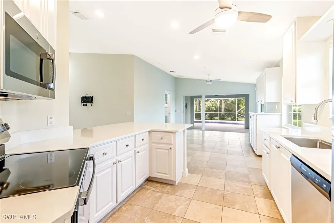 Bonita Springs, Florida 34135, United States, 2 Bedrooms Bedrooms, ,2 BathroomsBathrooms,Residential,Active,243410