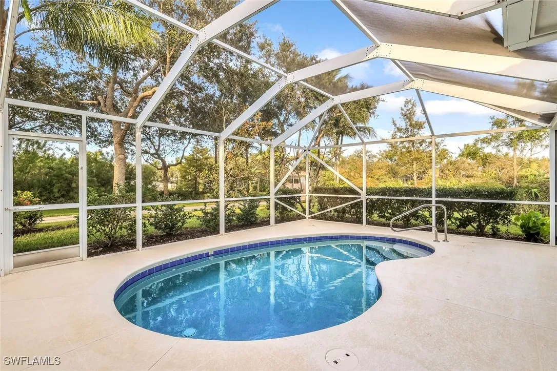 Bonita Springs, Florida 34135, United States, 2 Bedrooms Bedrooms, ,2 BathroomsBathrooms,Residential,Active,243410