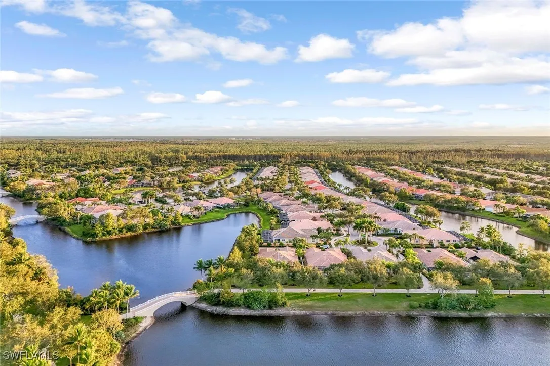 Bonita Springs, Florida 34135, United States, 2 Bedrooms Bedrooms, ,2 BathroomsBathrooms,Residential,Active,243410