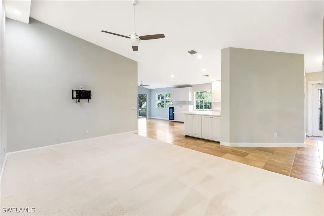 Bonita Springs, Florida 34135, United States, 2 Bedrooms Bedrooms, ,2 BathroomsBathrooms,Residential,Active,243410