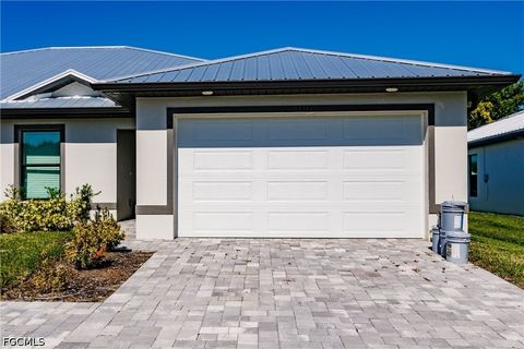 Tiny photo for 925 SE 14th Street, Cape Coral, FL 33990 (MLS # 2026014341)