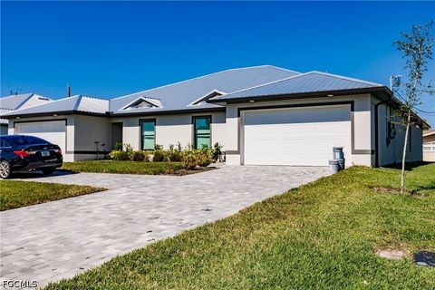 Tiny photo for 925 SE 14th Street, Cape Coral, FL 33990 (MLS # 2026014341)