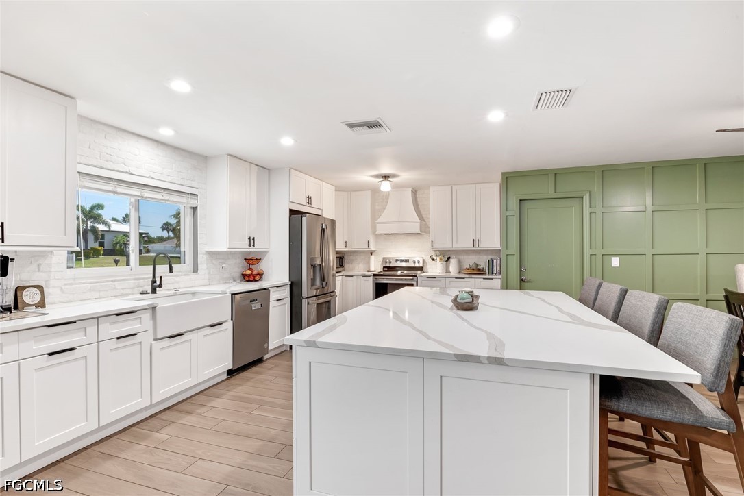 13821 River Forest Drive