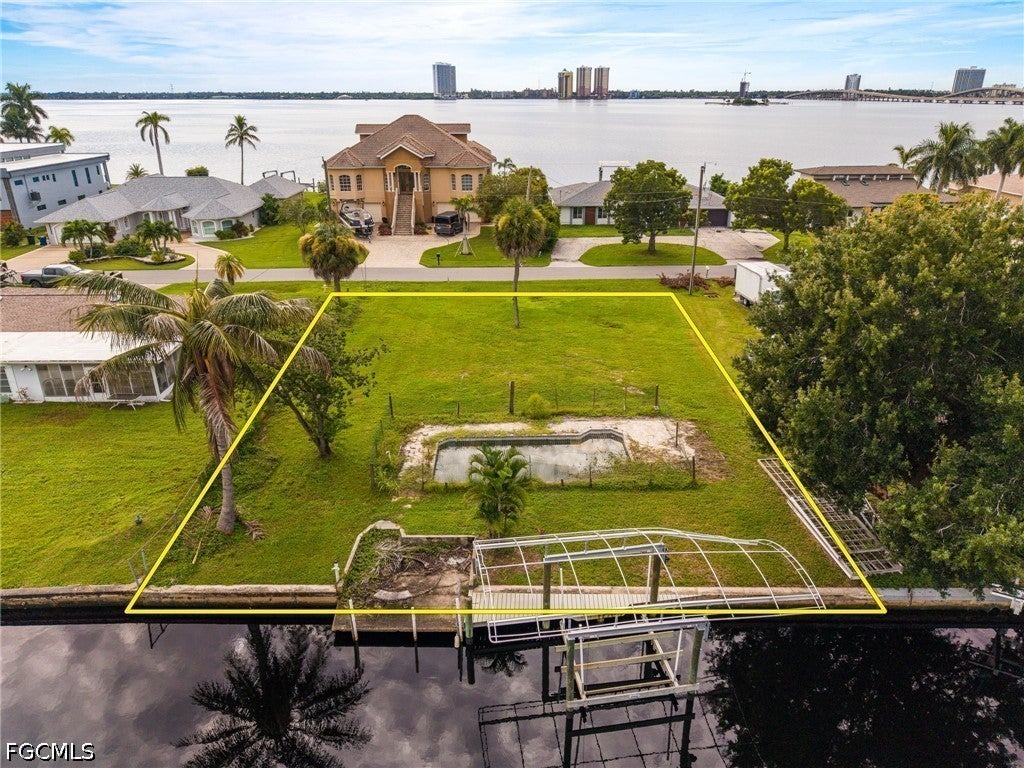 116 E North Shore Avenue