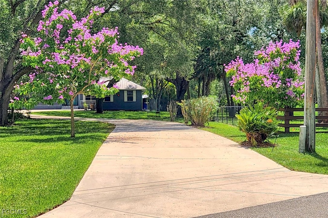 4701 Lone Pine Court