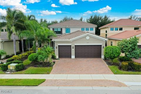 3179 Pacific Drive Naples FL 34119