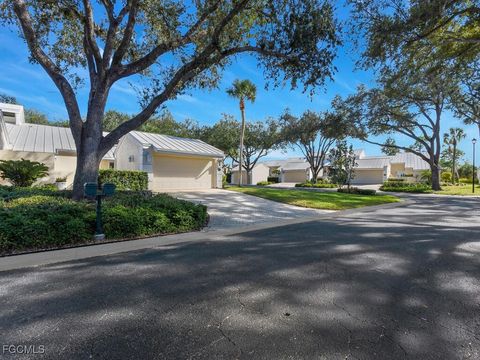15573 Lockmaben Avenue Fort Myers FL 33912